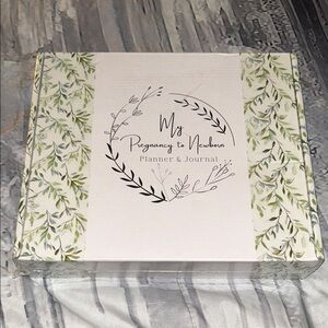 Pregnancy to Newborn Planner & Journal - Green Leaf Design